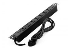 突破 安推系列 8位10A多用孔 PDU 02TG120101